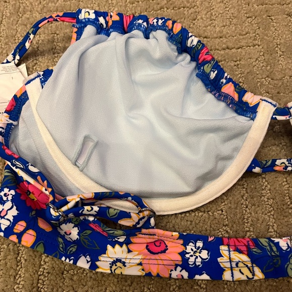 Cupshe Underwire Bikini - Picture 9 of 11